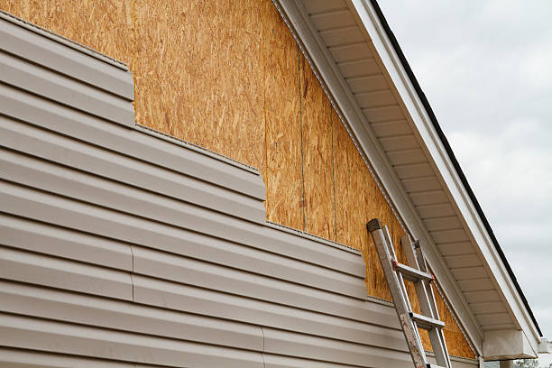 24/7 Emergency Vinyl Siding experts in La Grange, NC